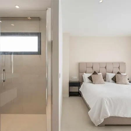 Apartment Elegante Oasis Con Piscina Privada *